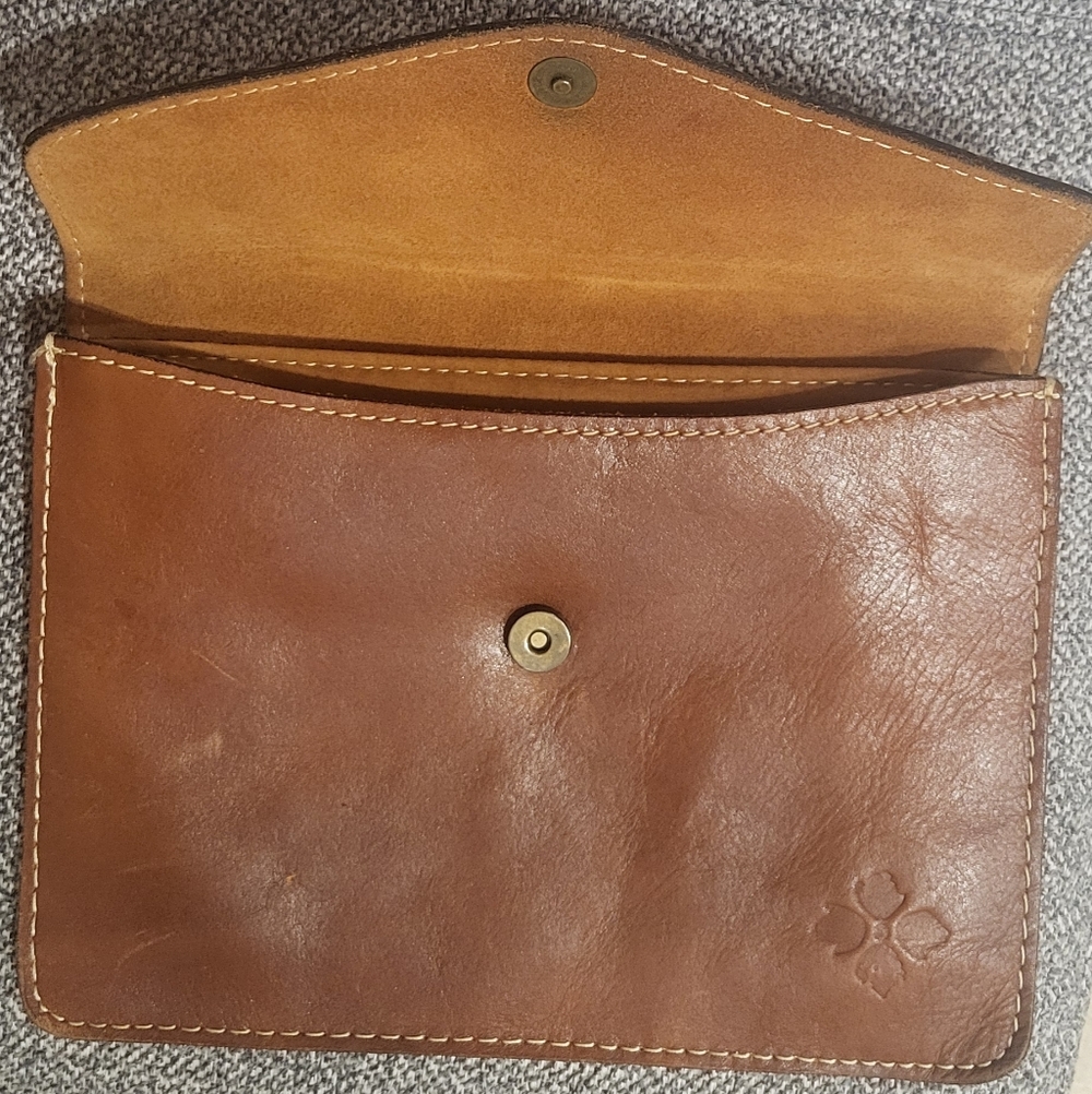 NWOT | Patricia Nash Leather Unisex Envelope Clutch - Brown - Picture 3 of 5